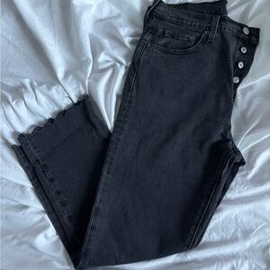 Levi Cropped Jeans